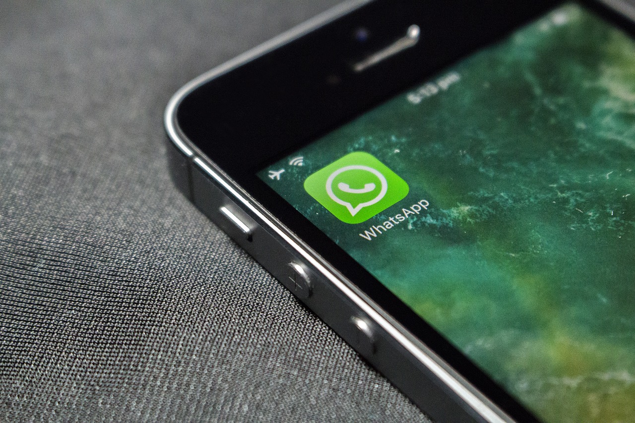 Grupos de WhatsApp y protección de datos: ¿Es necesario consentimiento?